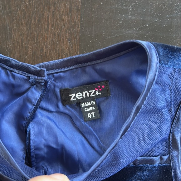 Zenzi navy dress with tulle size 4T - Picture 2 of 2